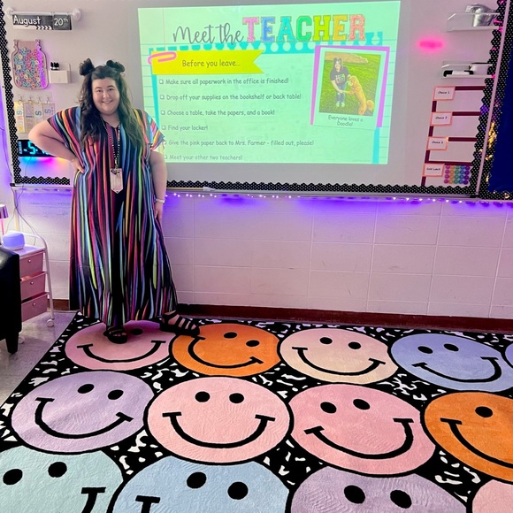 Meet your Posher, Lexi - Picture 3 of 5